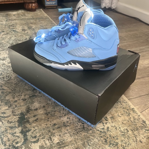 Jordan Retro 5’s SE Sneakers